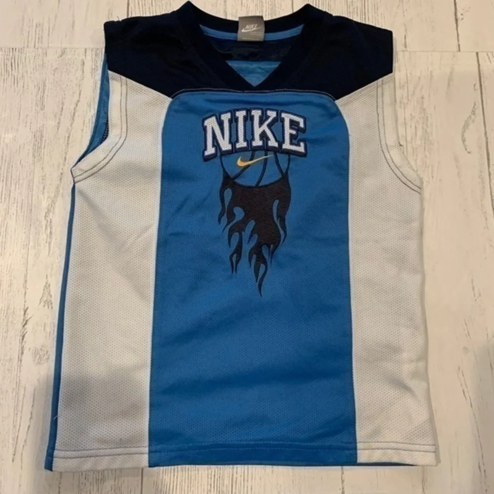 Nike sleeveless basketball Tank